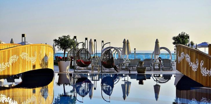 tavęs laukia poilsis Turkija įsikūrusiame AZURA DELUXE RESORT