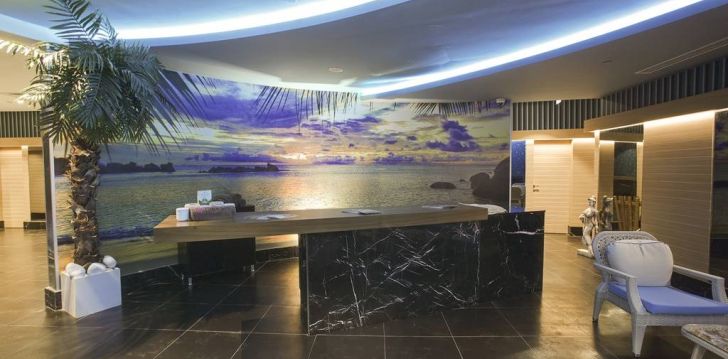 apgyvendinimas 5* AZURA DELUXE RESORT