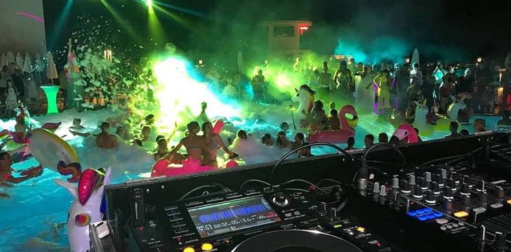planuoji kelionę į Turkija? apsistokite 5 viešbutyje AZURA DELUXE RESORT.