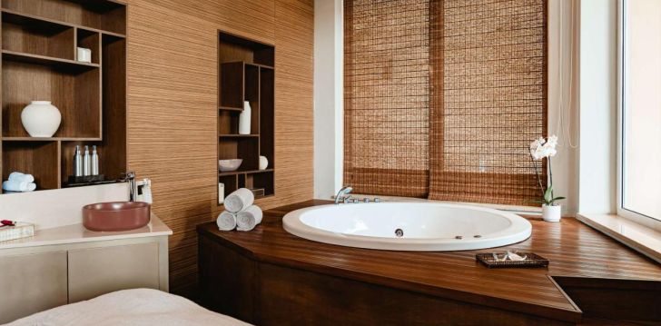 apsistokite RADISSON BLU RESORT & SPA viešbutyje už gerą kainą.