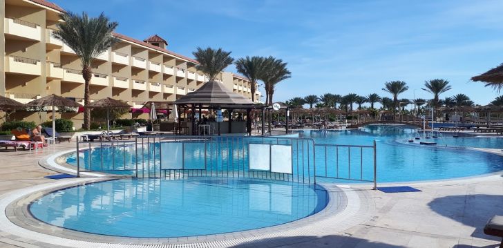 Atostogos Egiptas – apsistokite viešbutyje AMWAJ BEACH CLUB ABU SOMA (ex.Pickalbatros Beach Club Abu Soma)