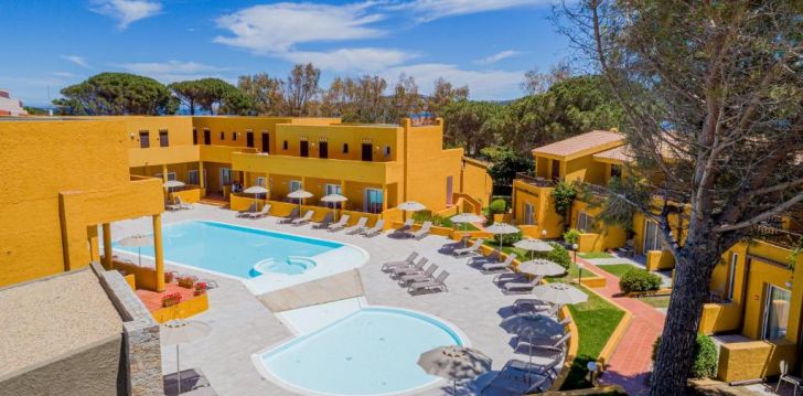 Apsistokite BLU HOTEL LACONIA VILLAGE viešbutyje už gerą kainą. 