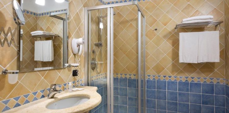 Viešbutis BLU HOTEL MORISCO įsikūręs Italija. 