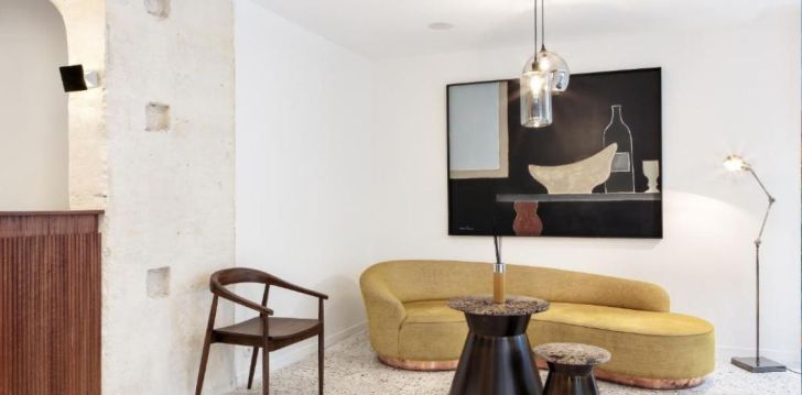 planuoji kelionę į Prancūzija? apsistokite 4 viešbutyje NEW HOTEL LE VOLTAIRE.