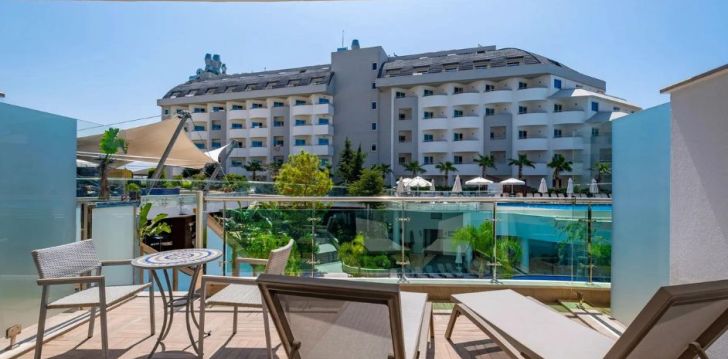 tavęs laukia poilsis Turkija įsikūrusiame LONG BEACH RESORT HOTEL & SPA DELUXE