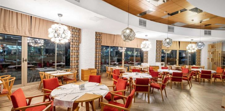 LONG BEACH RESORT HOTEL & SPA DELUXE - klientų vertinamas, kaip geras kainos ir kokybės santykis.