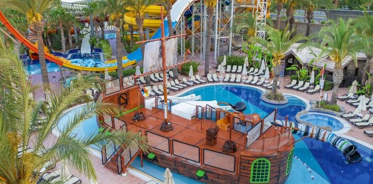 viešbutis LONG BEACH RESORT HOTEL & SPA DELUXE įsikūręs Turkija. 
