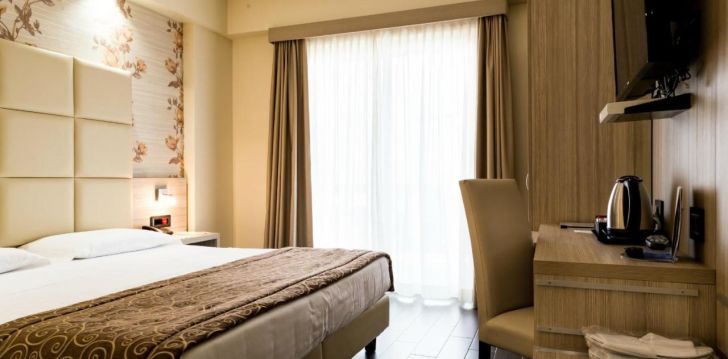 apsistokite PINETA PALACE viešbutyje už gerą kainą.
