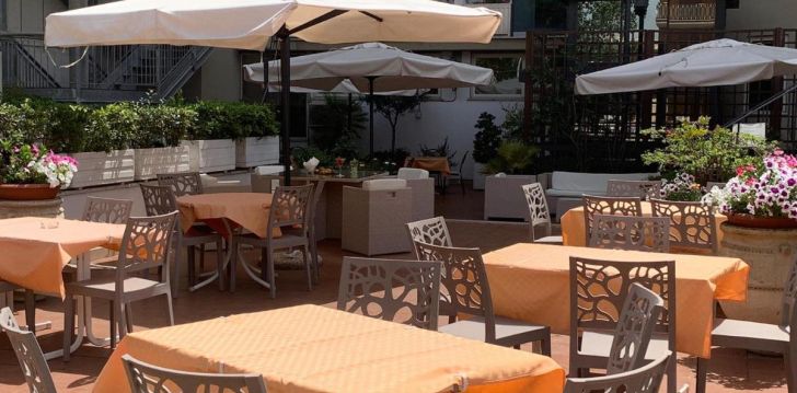 atostogos Italija – apsistokite viešbutyje PINETA PALACE