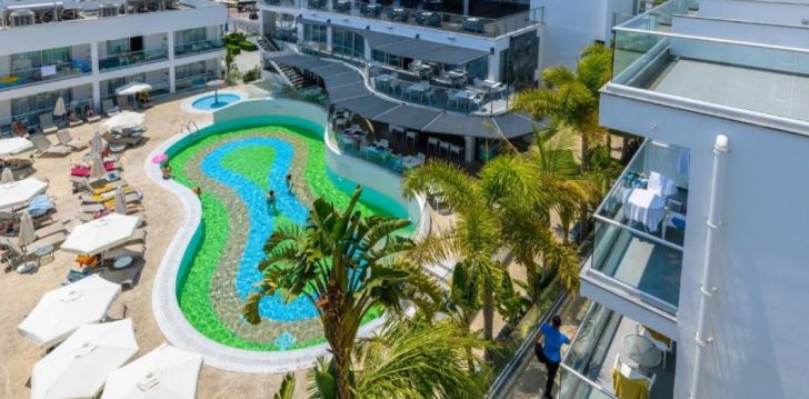 Apsistokite TASIA MARIS OASIS viešbutyje už gerą kainą. 