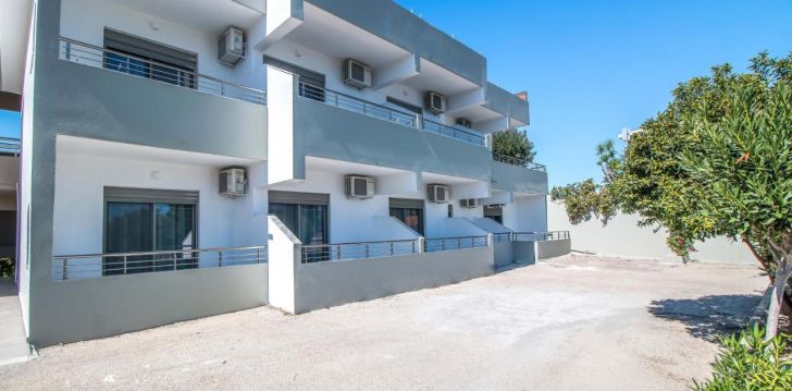 Tavo atostogos prasideda viešbutyje HILLSIDE STUDIOS & APARTMENTS