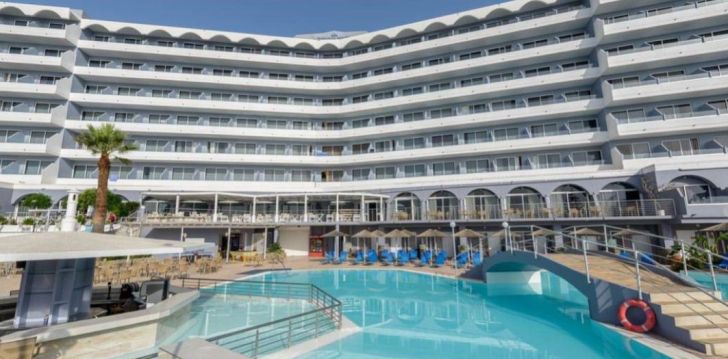 Apsistokite OLYMPOS BEACH viešbutyje už gerą kainą. 