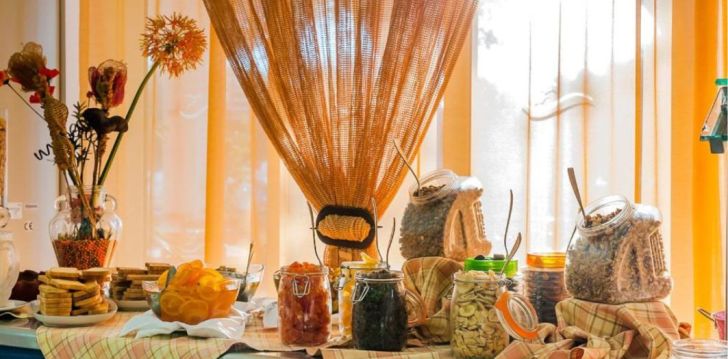 geras kainos ir kokybės santykis atostogoms - viešbutis IRENE PALACE BEACH RESORT