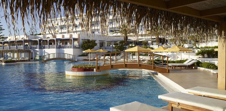 Viešbutis OYA BEACH RESORT įsikūręs Graikija.