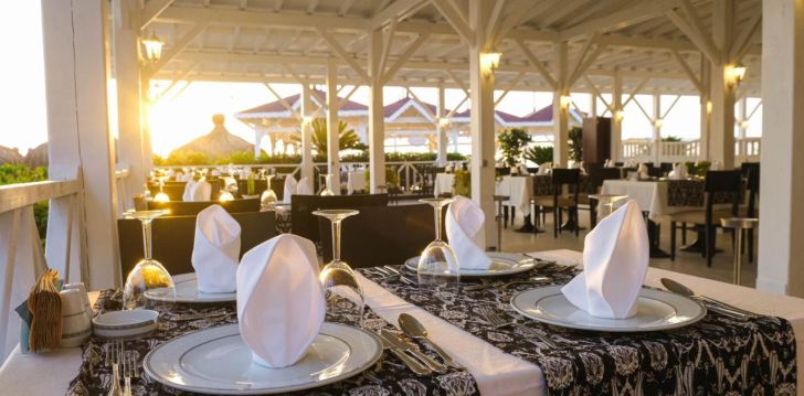 atostogos Turkija – apsistokite viešbutyje CRYSTAL FLORA BEACH RESORT