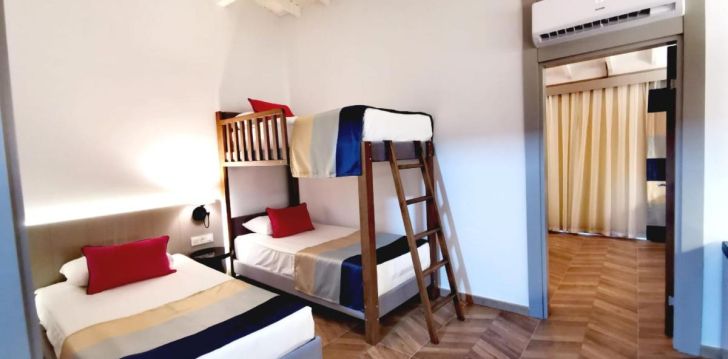 apgyvendinimas 5* CRYSTAL FLORA BEACH RESORT