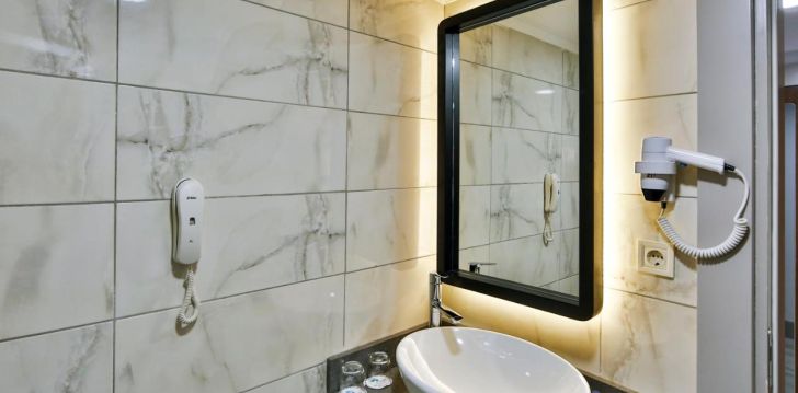 rinkitės viešbutį CRYSTAL FLORA BEACH RESORT kelionei į Turkija