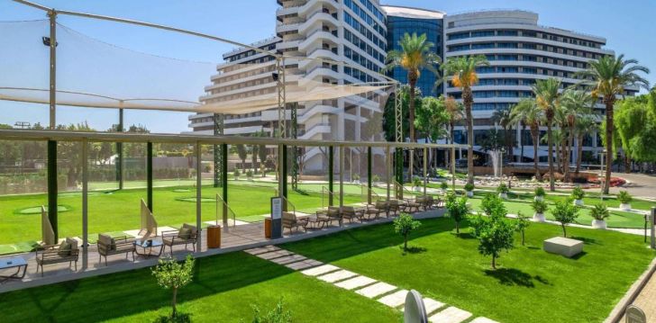 tavęs laukia poilsis Turkija įsikūrusiame RIXOS DOWNTOWN ANTALYA
