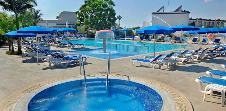 planuoji kelionę į Kipras? apsistokite 3 viešbutyje EURONAPA HOTEL APARTMENTS. 
