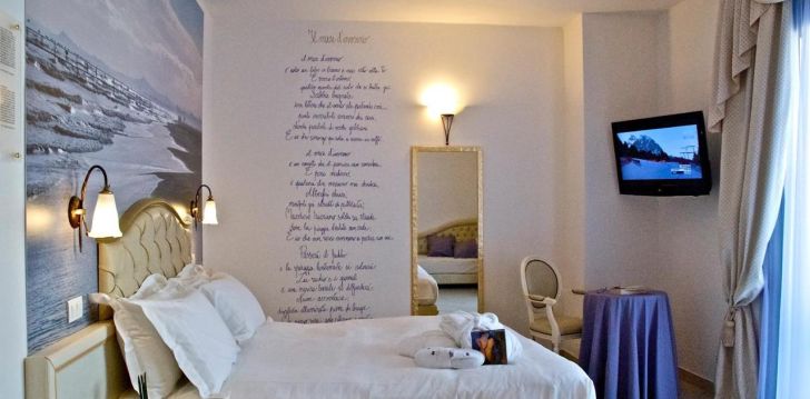 Viešbutis SOVRANA HOTEL & SPA įsikūręs Italija.