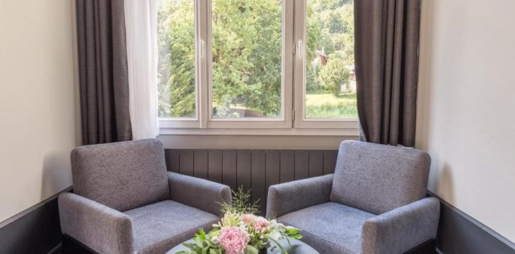 Viešbutis GOLF HOTEL įsikūręs Prancūzija.