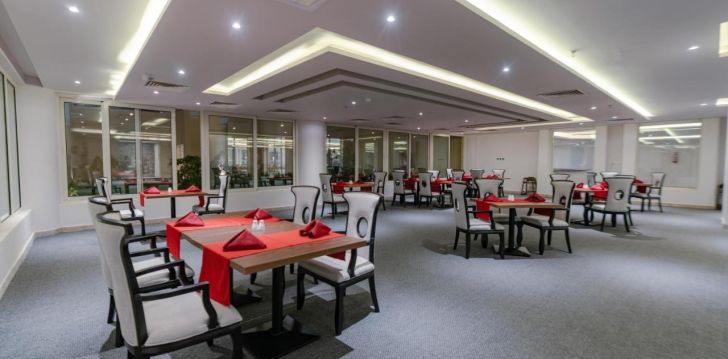 Viešbutis SEVEN SEAS JOLIE BAY įsikūręs Egiptas. 