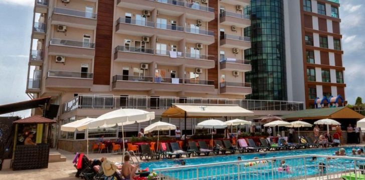 Apsistokite CLUB BAYAR BEACH viešbutyje už gerą kainą. 