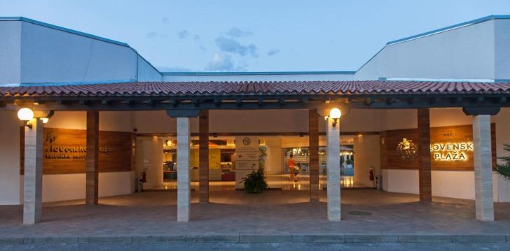 atostogos Juodkalnija – apsistokite viešbutyje SLOVENSKA PLAZA