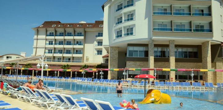 apsistokite RAMADA RESORT BY WYNDHAM SIDE viešbutyje už gerą kainą.