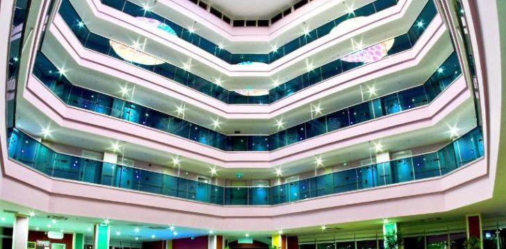 apgyvendinimas 4* RAMADA RESORT BY WYNDHAM SIDE
