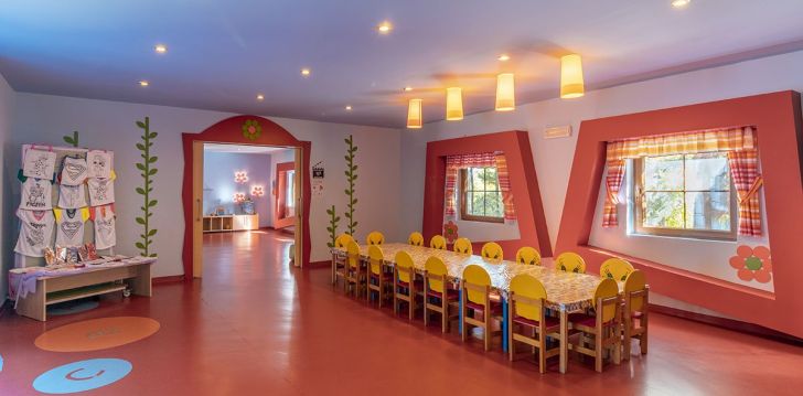 tavęs laukia poilsis Turkija įsikūrusiame EMELDA SUN CLUB (ex. SIMENA SUN CLUB)