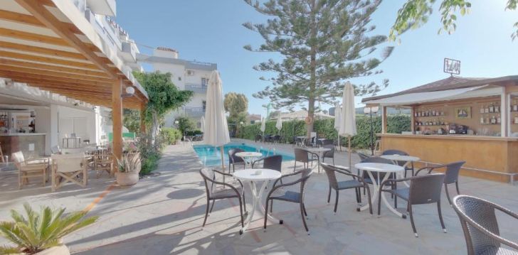 apsistokite MARIRENA HOTEL viešbutyje už gerą kainą.