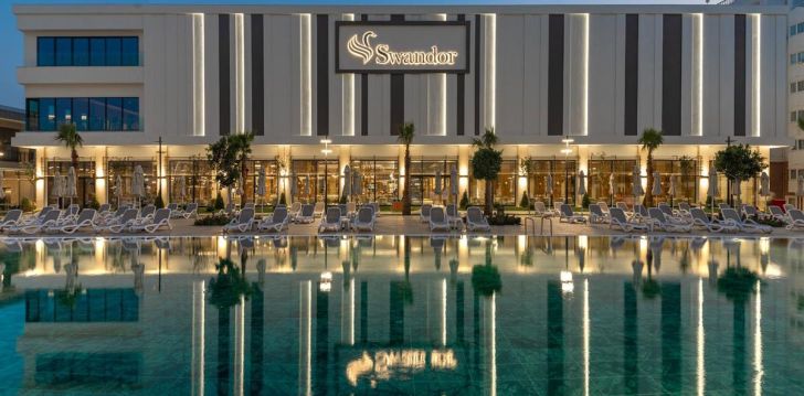 apsistokite SWANDOR HOTELS & RESORTS KEMER (ex. PGS Kiris Resort) viešbutyje už gerą kainą. 