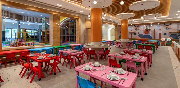 rinkitės viešbutį SWANDOR HOTELS & RESORTS KEMER (ex. PGS Kiris Resort) kelionei į Turkija