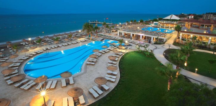 apsistokite ARMONIA HOLIDAY VILLAGE & SPA viešbutyje už gerą kainą.