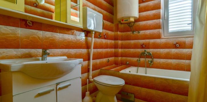 Planuoji kelionę į Juodkalnija? apsistokite 3 viešbutyje SRZENTIC APARTMENTS. 