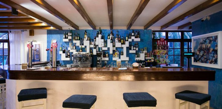 Apsistokite MIRACHORO ROCHA II viešbutyje už gerą kainą. 