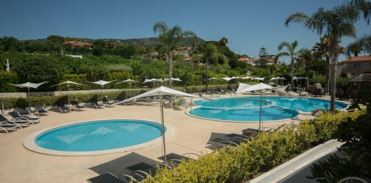 patogus viešbutis jūsų kelionei – 4* SCOGLIO DELLA GALEA RESORT (CAPO VATICANO)