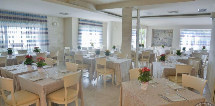 apgyvendinimas 4* SCOGLIO DELLA GALEA RESORT (CAPO VATICANO)