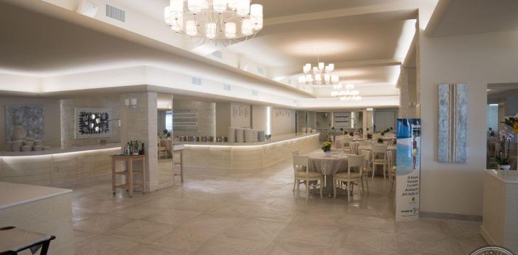 tavęs laukia poilsis Italija įsikūrusiame SCOGLIO DELLA GALEA RESORT (CAPO VATICANO)