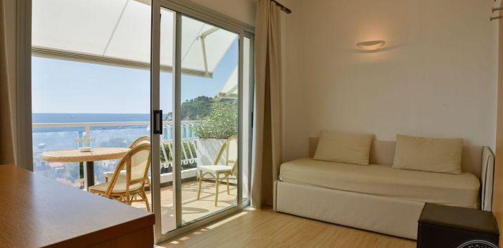 planuoji kelionę į Italija? apsistokite 4 viešbutyje SCOGLIO DELLA GALEA RESORT (CAPO VATICANO).