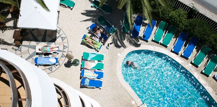 Viešbutis MIRACHORO ROCHA II įsikūręs Portugalija. 