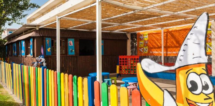 rinkitės viešbutį GLOBALES PLAYA SANTA PONSA kelionei į Ispanija