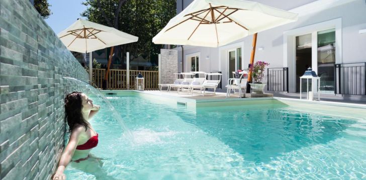 planuoji kelionę į Italija? apsistokite 4 viešbutyje RIMINI SUITE.