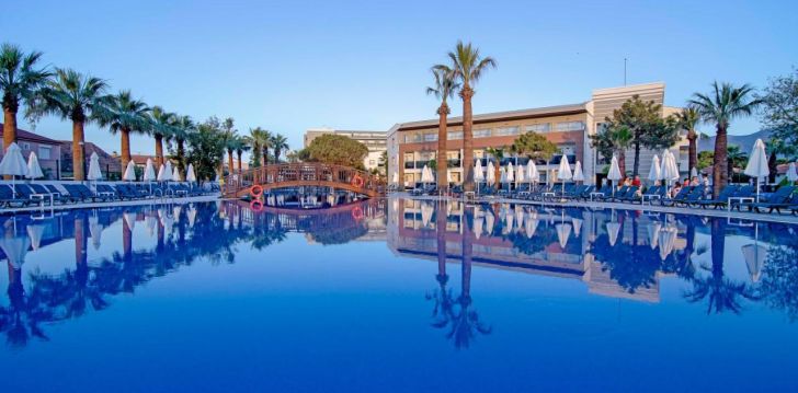 apsistokite PALM WINGS KUSADASI BEACH RESORT & SPA viešbutyje už gerą kainą. 
