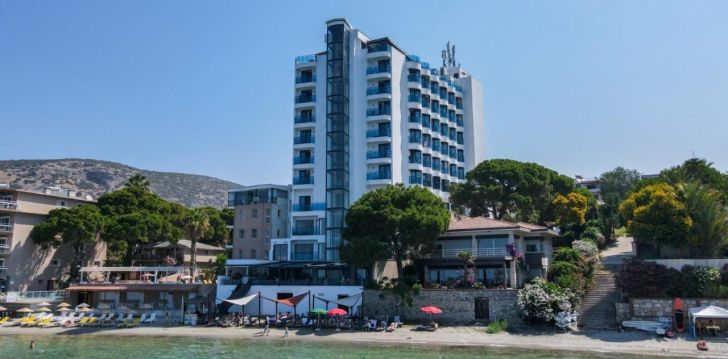 SIGNATURE BLUE RESORT