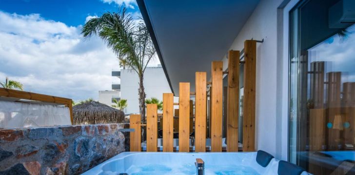 INFINITY BLUE BOUTIQUE HOTEL & SPA (Adults Only 16+) - klientų vertinamas, kaip geras kainos ir kokybės santykis. 