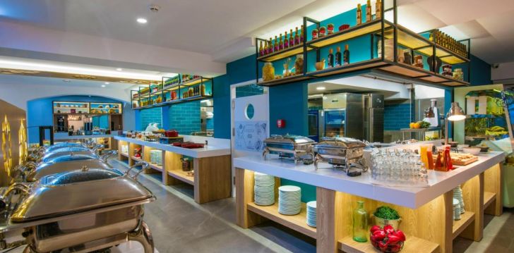 INFINITY BLUE BOUTIQUE HOTEL & SPA (Adults Only 16+) - klientų vertinamas, kaip geras kainos ir kokybės santykis.