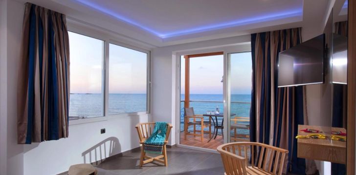 tavęs laukia poilsis Graikija įsikūrusiame INFINITY BLUE BOUTIQUE HOTEL & SPA (Adults Only 16+)
