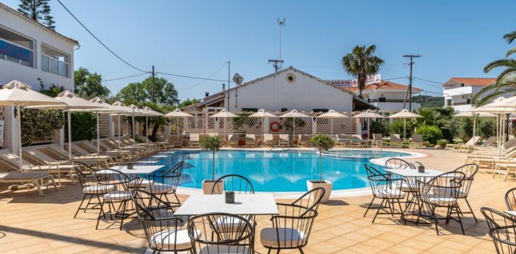apsistokite METAXA APARTMENTS viešbutyje už gerą kainą. 
